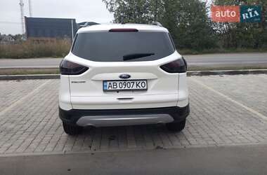 Внедорожник / Кроссовер Ford Escape 2013 в 