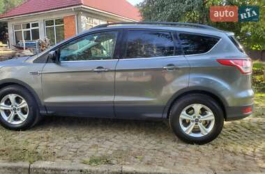 Внедорожник / Кроссовер Ford Escape 2014 в 