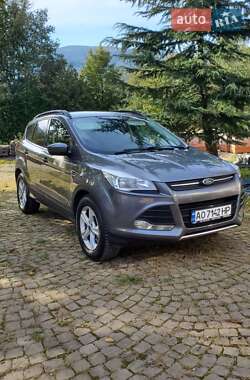 Внедорожник / Кроссовер Ford Escape 2014 в 