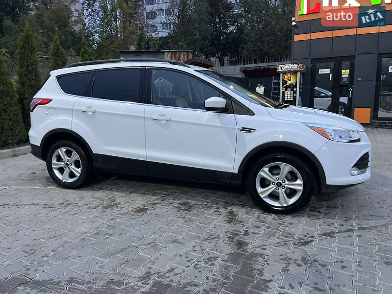 Внедорожник / Кроссовер Ford Escape 2016 в Тернополе