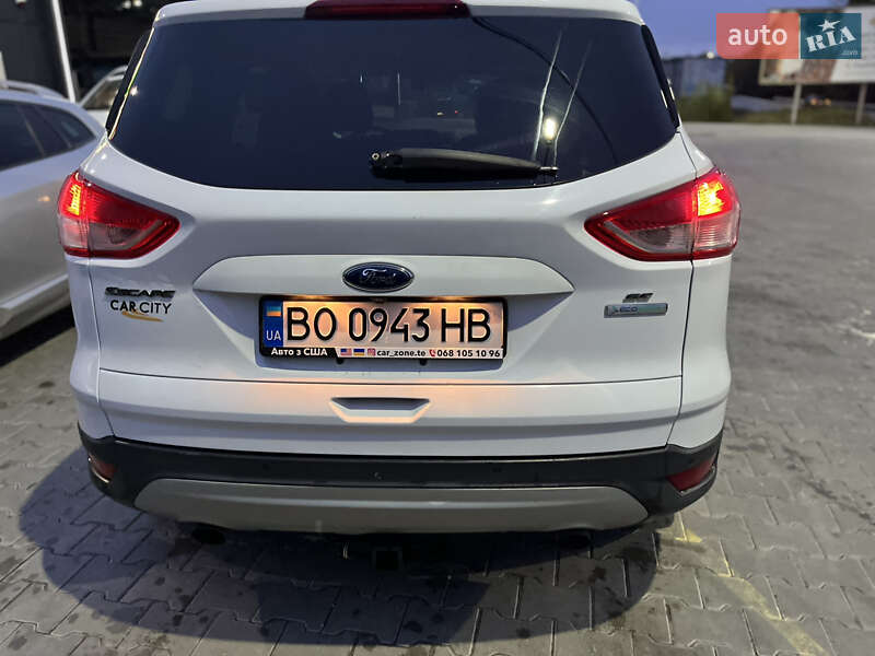 Внедорожник / Кроссовер Ford Escape 2016 в Тернополе