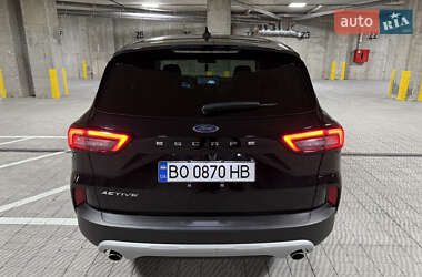 Внедорожник / Кроссовер Ford Escape 2024 в 