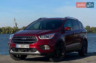 Внедорожник / Кроссовер Ford Escape 2016 в Днепре