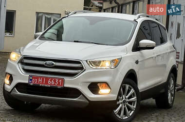 Внедорожник / Кроссовер Ford Escape 2017 в Дрогобыче