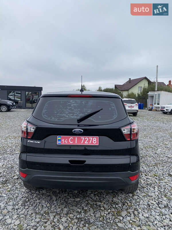 Внедорожник / Кроссовер Ford Escape 2017 в Львове
