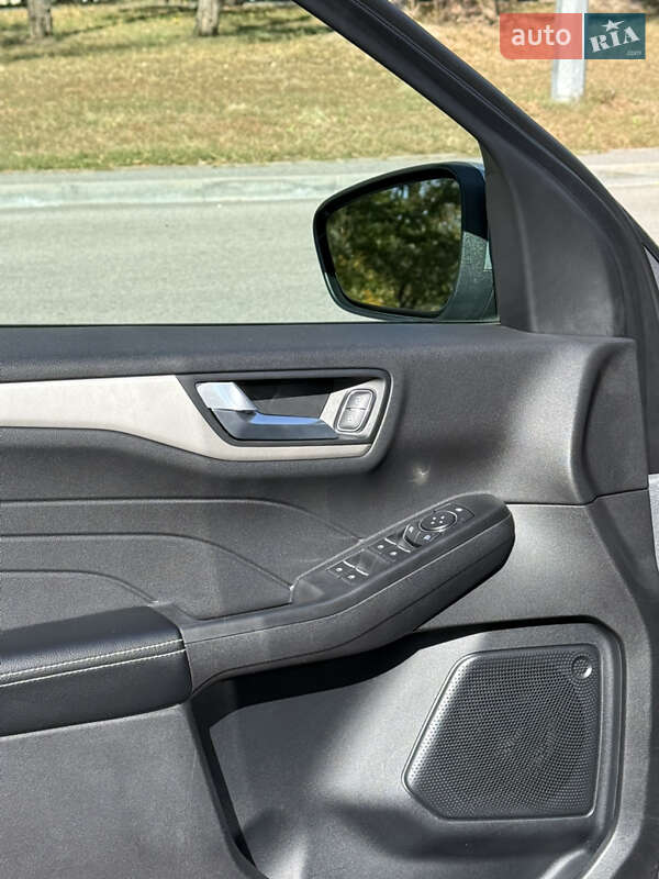 Внедорожник / Кроссовер Ford Escape 2021 в Харькове