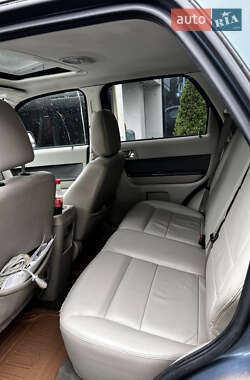 Позашляховик / Кросовер Ford Escape 2010 в 