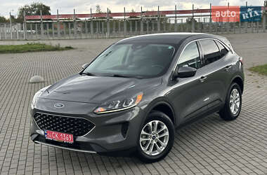 Позашляховик / Кросовер Ford Escape 2021 в 