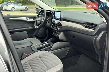 Позашляховик / Кросовер Ford Escape 2021 в 