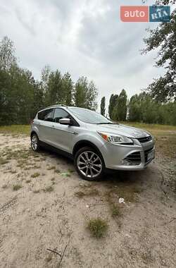 Внедорожник / Кроссовер Ford Escape 2015 в 