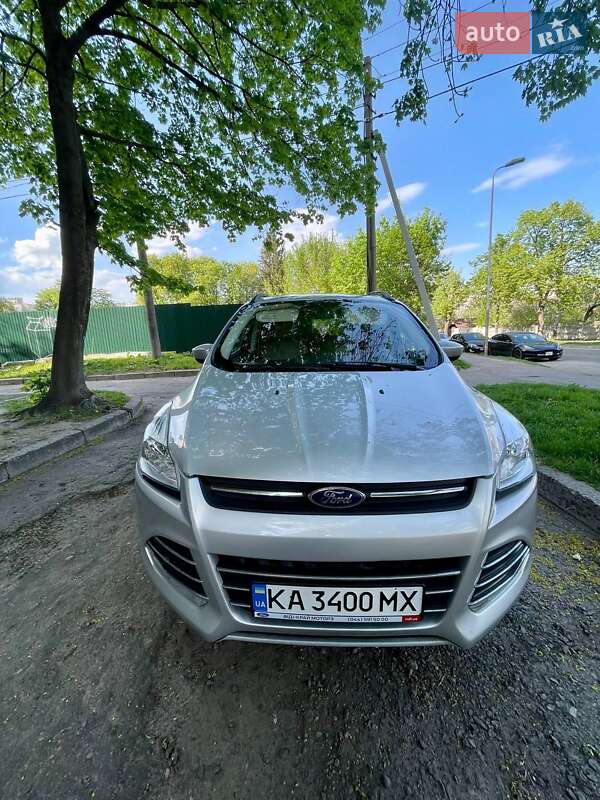 Внедорожник / Кроссовер Ford Escape 2015 в Киеве