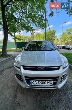 Внедорожник / Кроссовер Ford Escape 2015 в 
