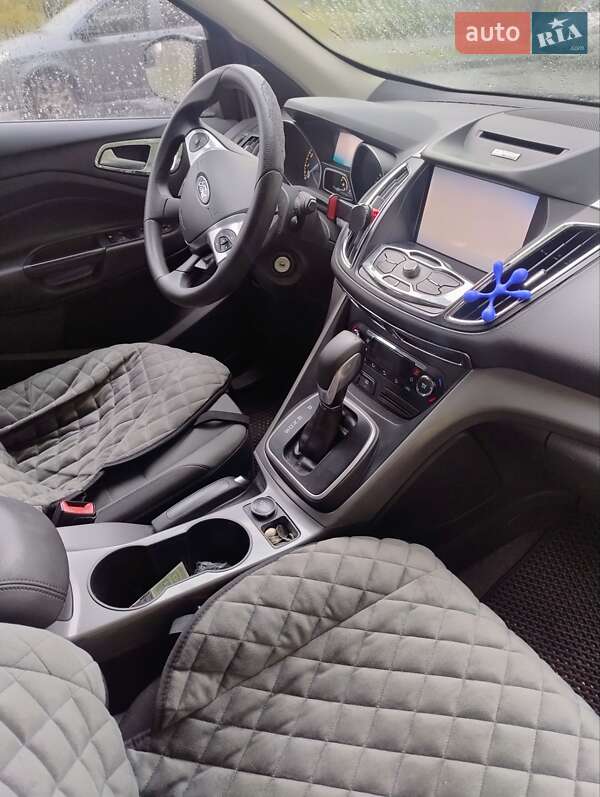 Внедорожник / Кроссовер Ford Escape 2012 в Киеве фото 3 Внедорожник / Кроссовер Ford Escape 2012 в Киеве