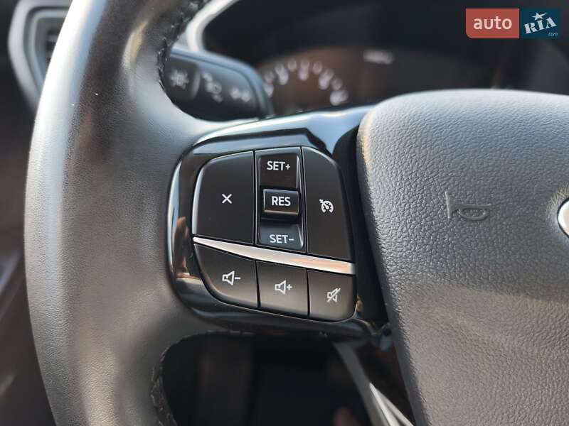 Позашляховик / Кросовер Ford Escape 2021 в Стрию