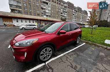 Внедорожник / Кроссовер Ford Escape 2022 в 