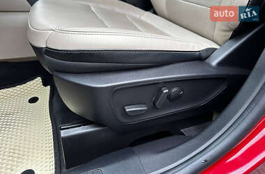 Внедорожник / Кроссовер Ford Escape 2022 в 