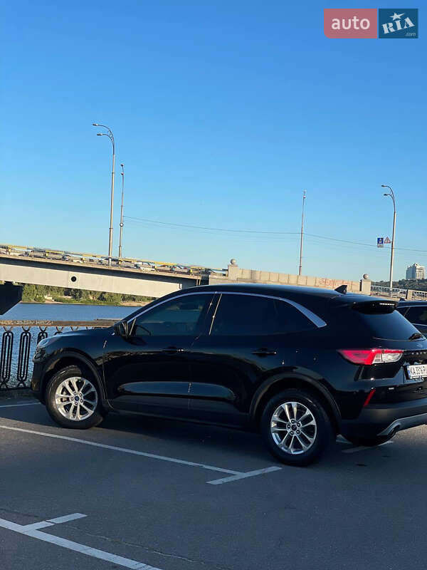 Внедорожник / Кроссовер Ford Escape 2022 в Киеве