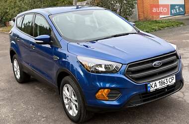Внедорожник / Кроссовер Ford Escape 2019 в 