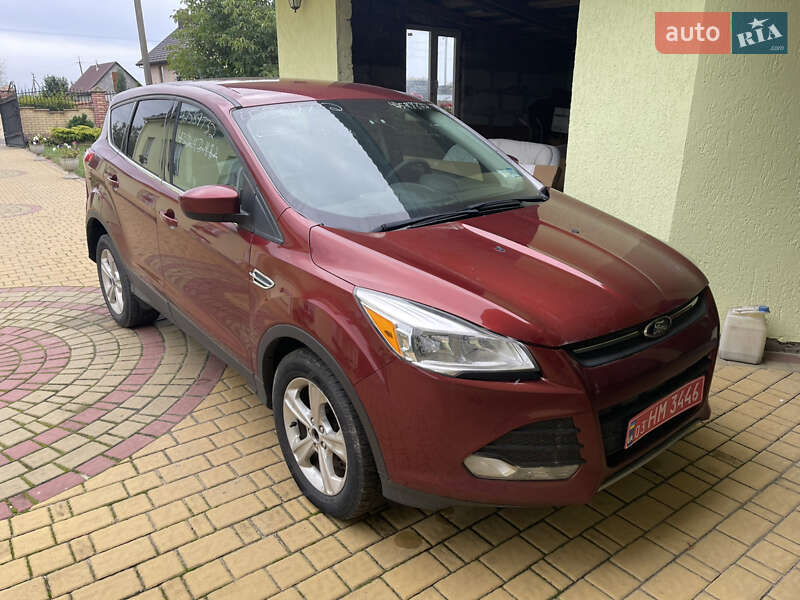 Внедорожник / Кроссовер Ford Escape 2014 в 
