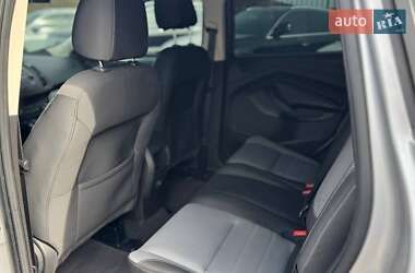 Внедорожник / Кроссовер Ford Escape 2017 в 
