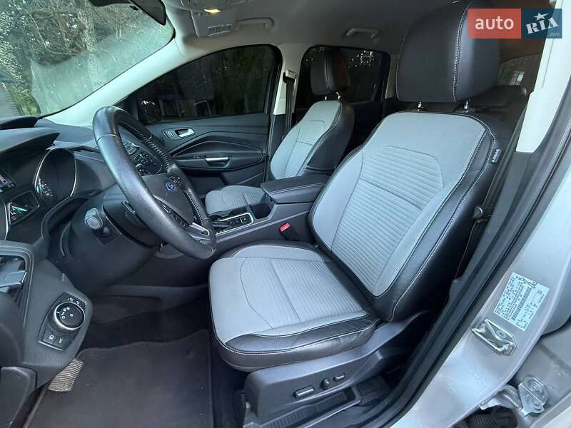 Внедорожник / Кроссовер Ford Escape 2017 в Ровно фото 11 Внедорожник / Кроссовер Ford Escape 2017 в Ровно