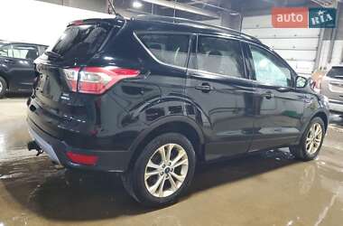 Внедорожник / Кроссовер Ford Escape 2018 в 