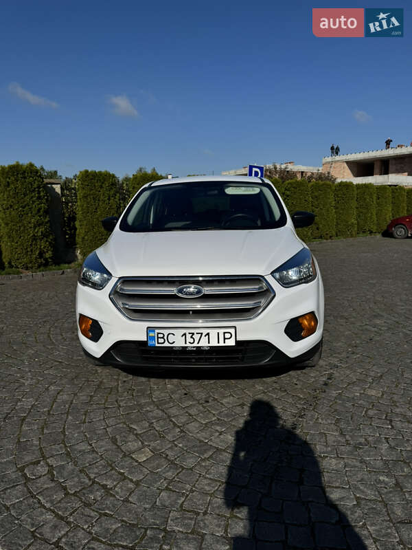 Внедорожник / Кроссовер Ford Escape 2017 в Жовкве
