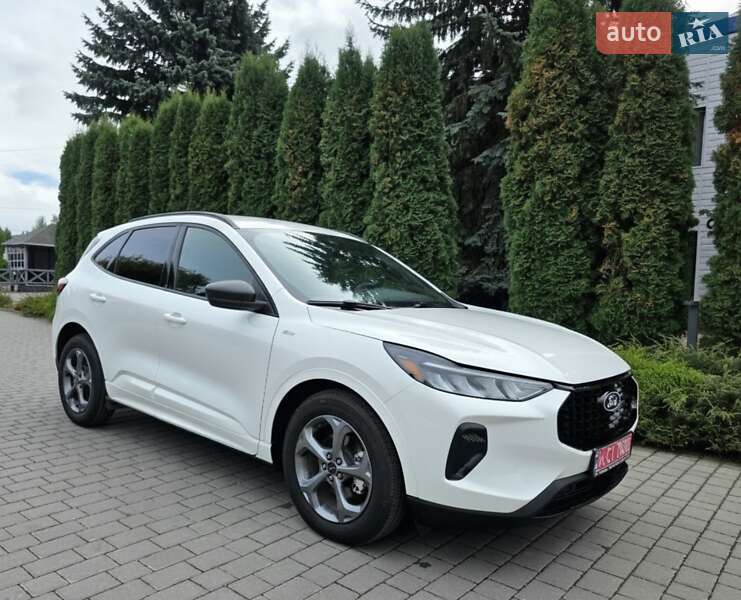 Позашляховик / Кросовер Ford Escape 2024 в Тернополі