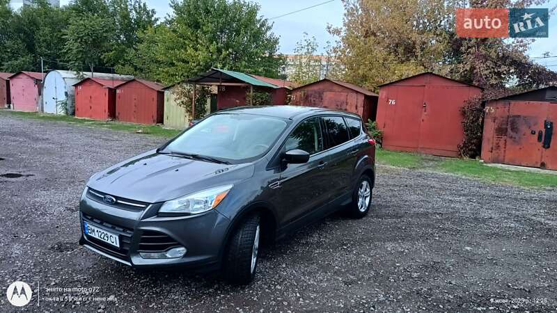 Внедорожник / Кроссовер Ford Escape 2015 в 