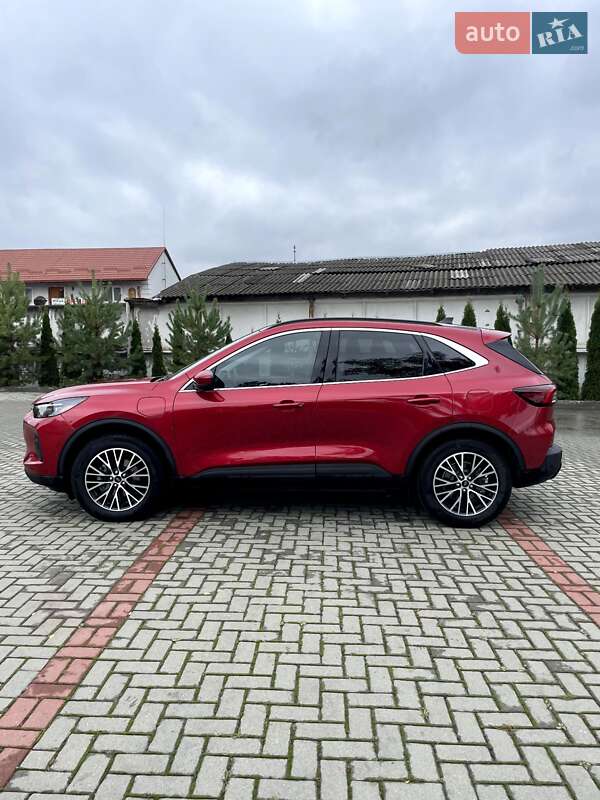 Позашляховик / Кросовер Ford Escape 2023 в Золочеві