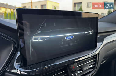 Внедорожник / Кроссовер Ford Escape 2023 в 