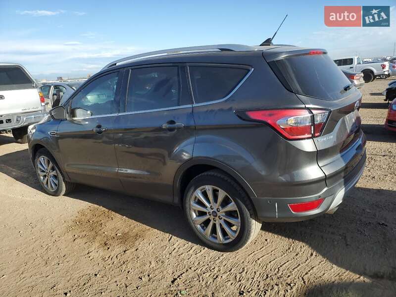 Внедорожник / Кроссовер Ford Escape 2018 в Черновцах
