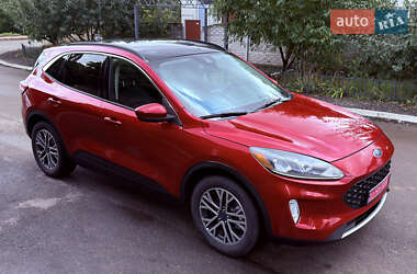 Внедорожник / Кроссовер Ford Escape 2020 в Киеве
