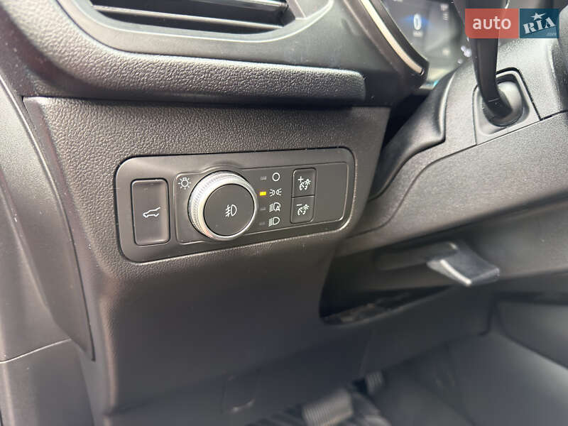 Внедорожник / Кроссовер Ford Escape 2020 в Киеве