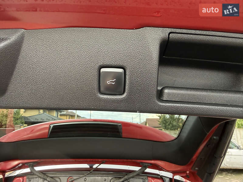 Внедорожник / Кроссовер Ford Escape 2020 в Киеве