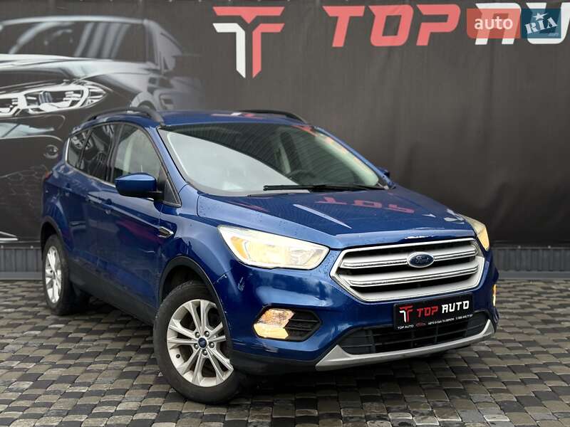 Внедорожник / Кроссовер Ford Escape 2018 в Львове