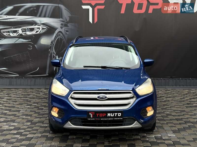 Внедорожник / Кроссовер Ford Escape 2018 в Львове