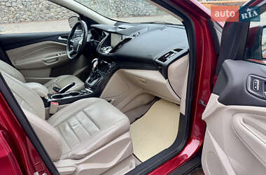 Внедорожник / Кроссовер Ford Escape 2014 в 