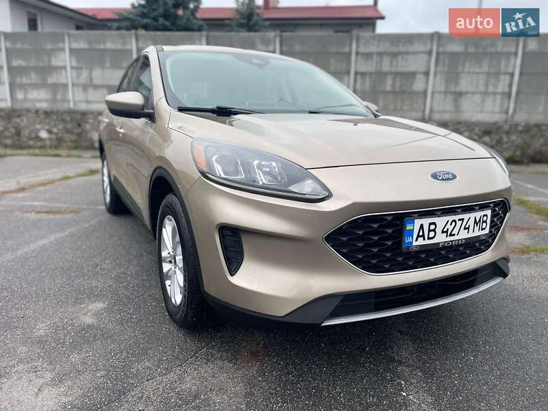 Позашляховик / Кросовер Ford Escape 2020 в Вінниці