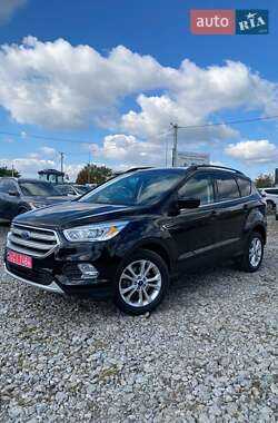 Внедорожник / Кроссовер Ford Escape 2017 в 