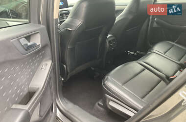 Позашляховик / Кросовер Ford Escape 2020 в 