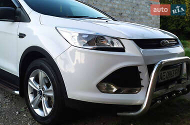 Внедорожник / Кроссовер Ford Escape 2014 в 