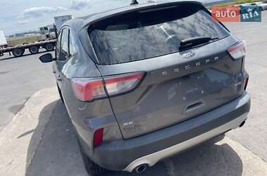 Внедорожник / Кроссовер Ford Escape 2021 в 