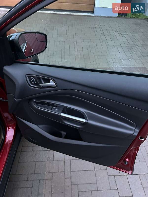 Позашляховик / Кросовер Ford Escape 2017 в Львові фото 13 Позашляховик / Кросовер Ford Escape 2017 в Львові