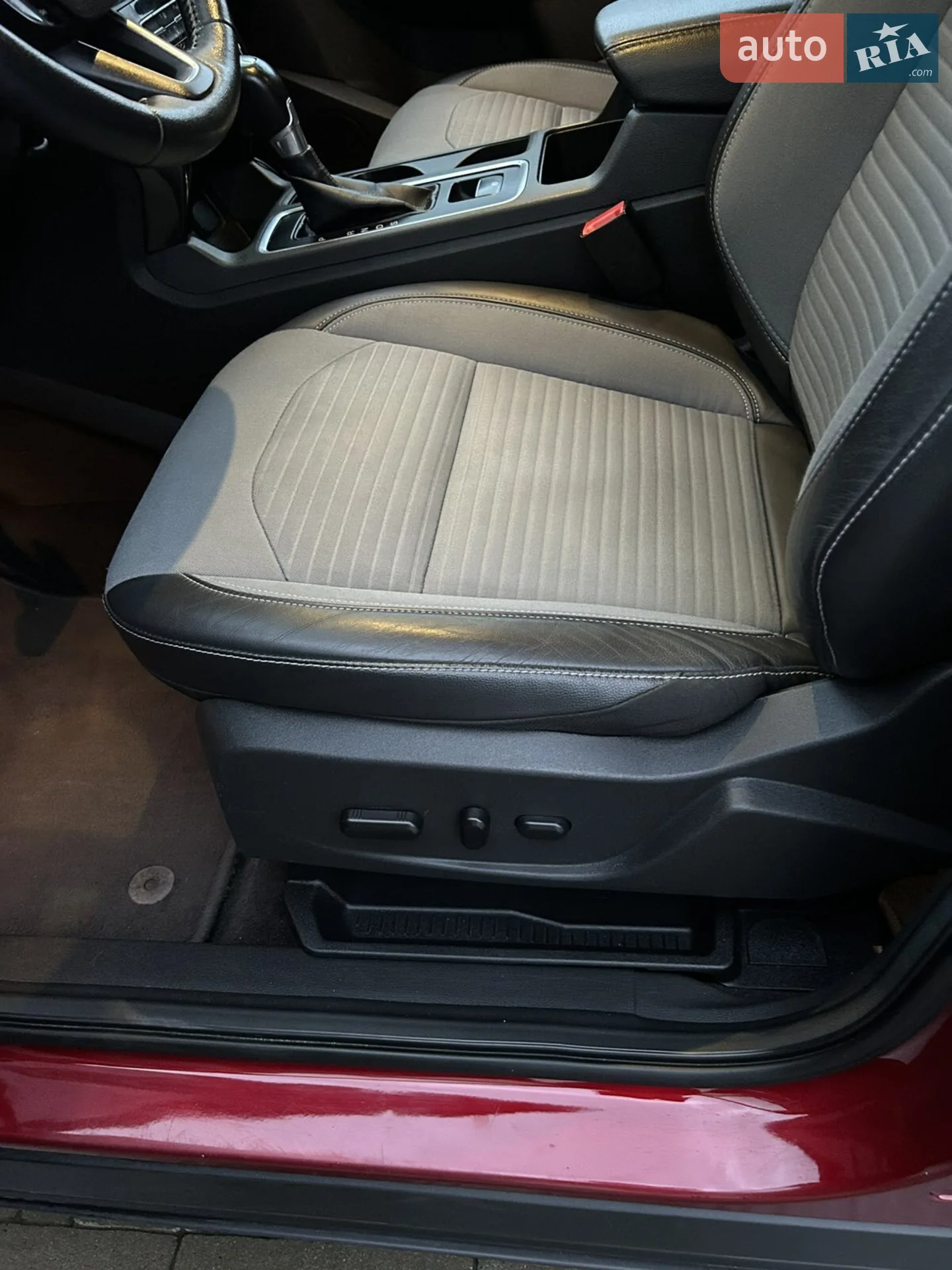 2017 Ford Escape - мініатюра 19