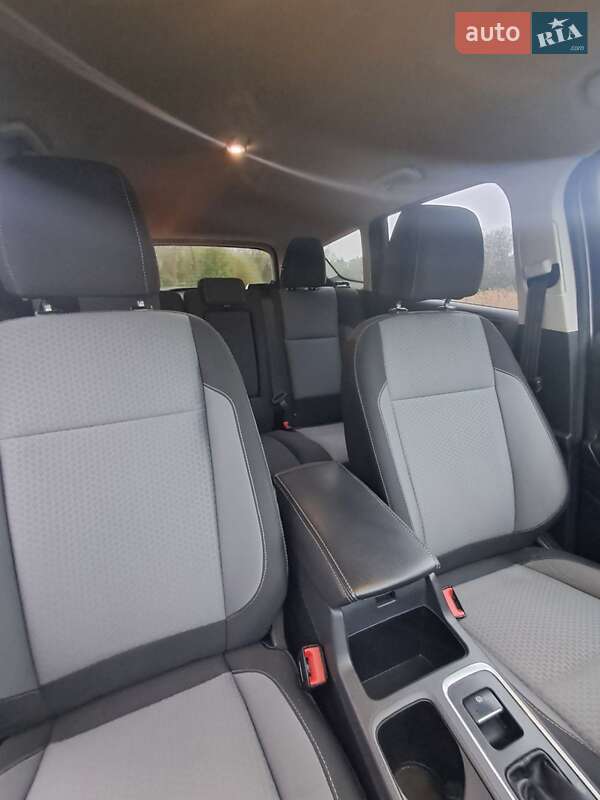 Внедорожник / Кроссовер Ford Escape 2017 в Сосновке