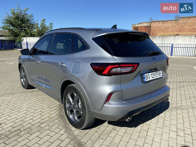 Позашляховик / Кросовер Ford Escape 2023 в Тернополі