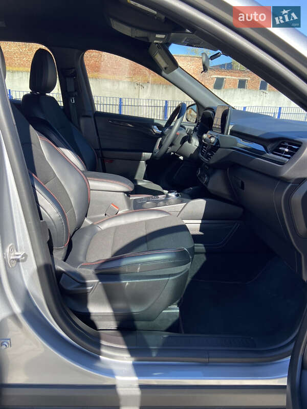 Позашляховик / Кросовер Ford Escape 2023 в Тернополі
