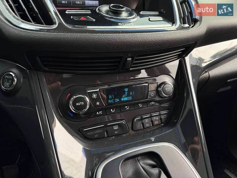 Позашляховик / Кросовер Ford Escape 2013 в Києві