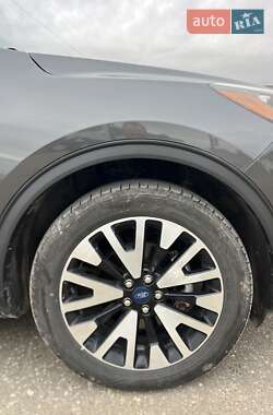Внедорожник / Кроссовер Ford Escape 2020 в 
